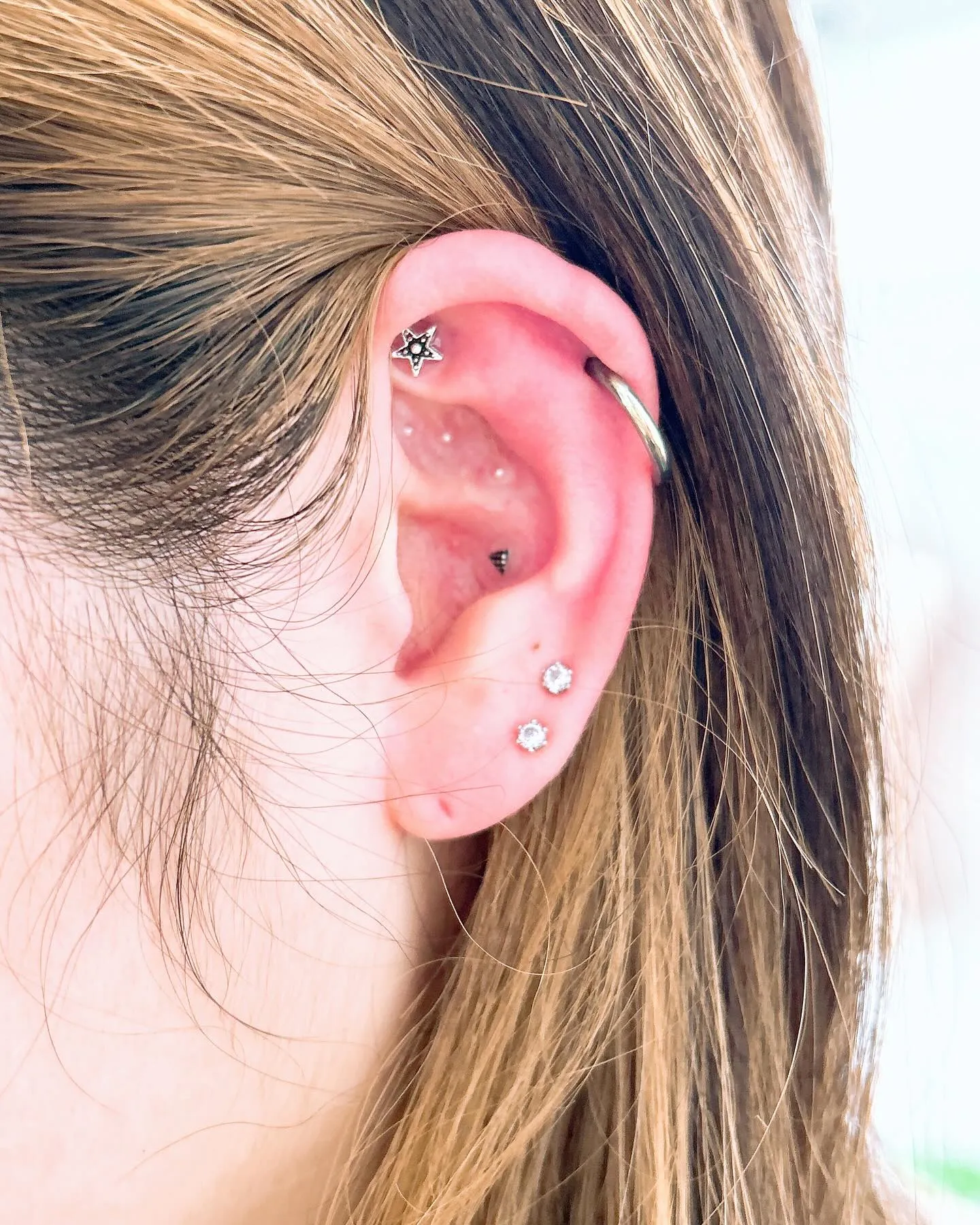 ヘッドメニューと一緒に耳つぼ♪